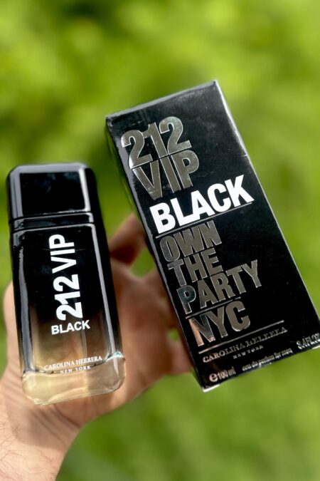 Perfume 212VIP Black
